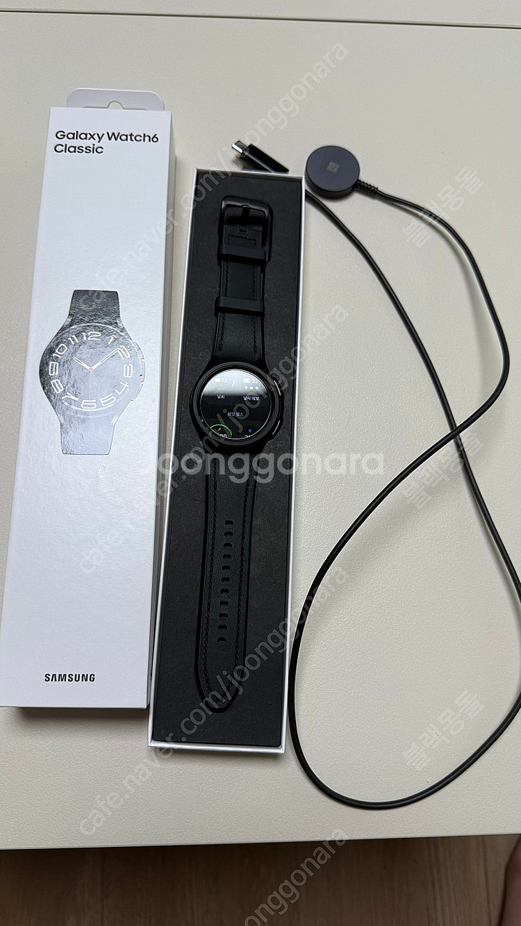 갤럭시워치6 클래식 43mm LTE 판매합니다.--2