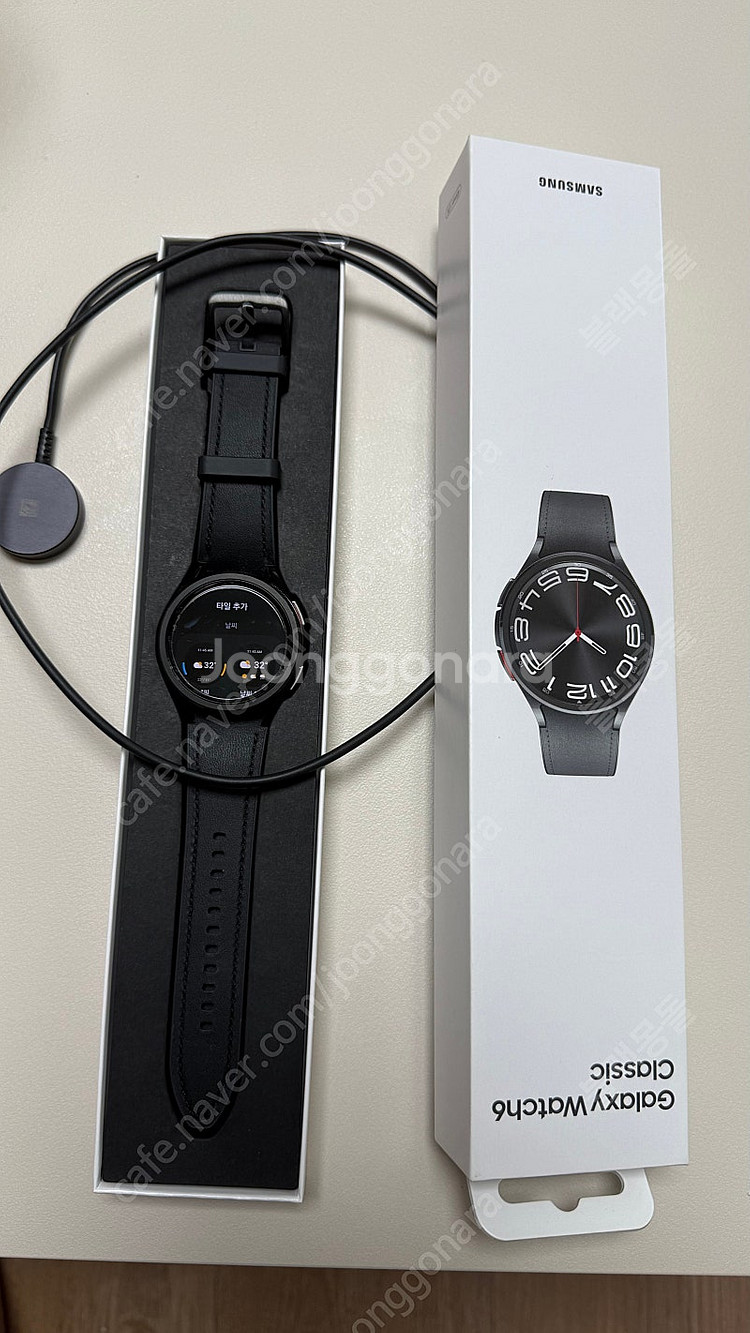 갤럭시워치6 클래식 43mm LTE 판매합니다.--3