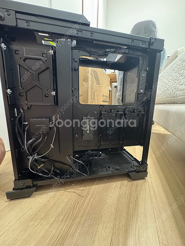 커세어 PC 케이스+ml120팬 3개+팬택스 팬콘트롤러--2