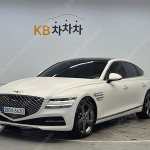 제네시스 G80 중고 제네시스 중고 가격 흰색 2023년식 17,600km 3.5 가솔린 터보 AWD 중고차카페