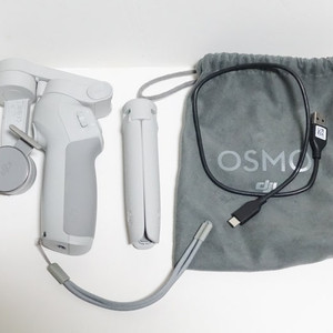 dji 오즈모 모바일4 / osmo mobile4 스마트폰 짐벌 팝니다.