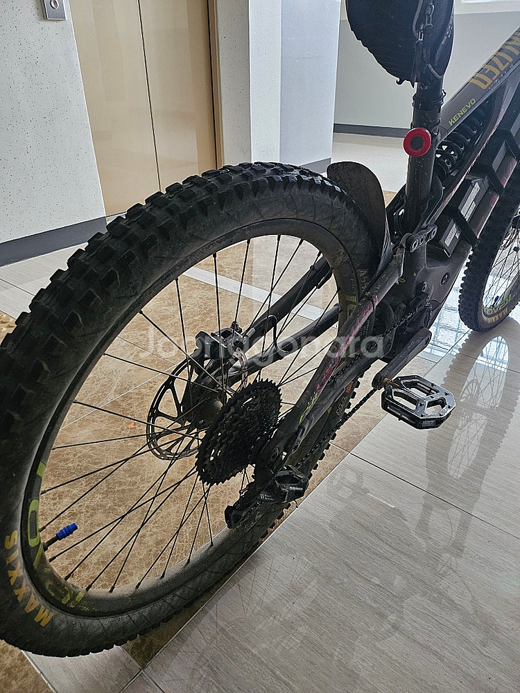 스페셜라이즈드 케니보 콤프 풀샥 전기mtb emtb--5