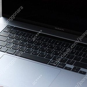 [급매-가격포기] 맥북프로 2019 Retina 16인치 메모리 64GB, HD 1TB, 2.4GHz 8코어 Intel Core i9 스페이스그레이 팝니다.