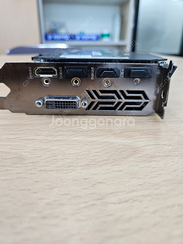 그래픽카드 GV N105TG1 4GD--1