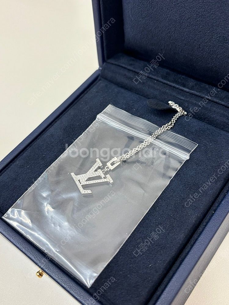 정품 루이비통 이딜 블라썸 화이트골드 파베 다이아LV ...--4