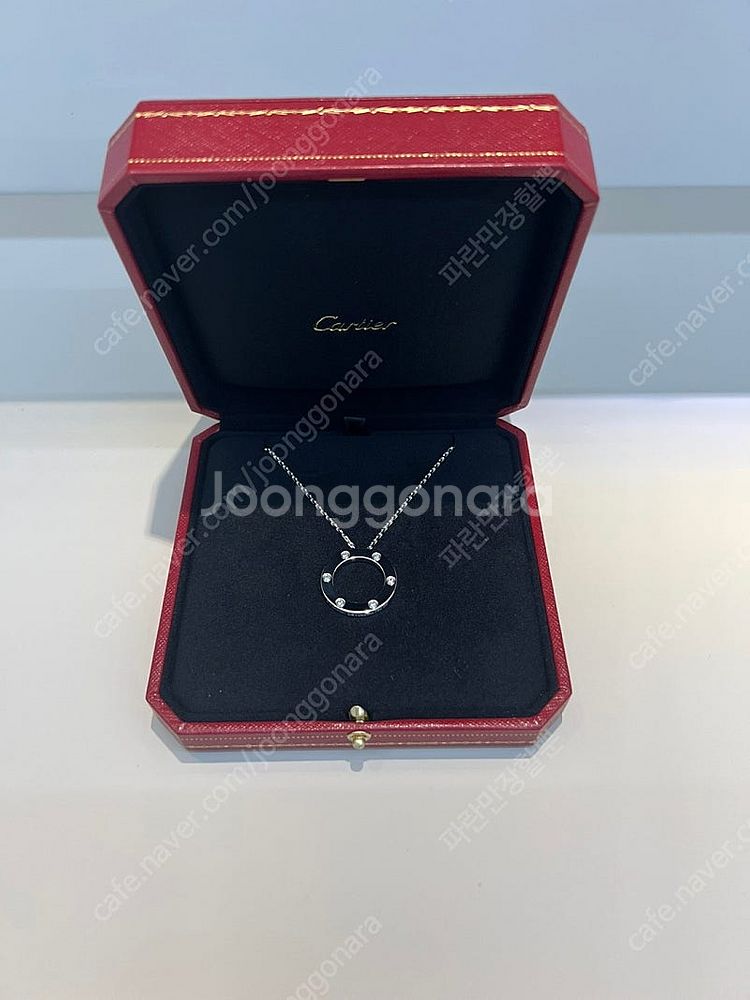 정품 까르띠에 러브 목걸이 화이트골드 다이아 새상품 판...--1