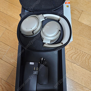 JBL TOUR ONE M2 12만원
