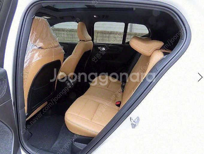 중고차 볼보 XC40 2.0 B4 AWD 인스크립션 부...--5