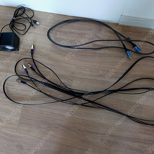 앱코 스피커 + HDMI 2.1 UHD 8K + CAT.7 케이블 일괄 팝니다
