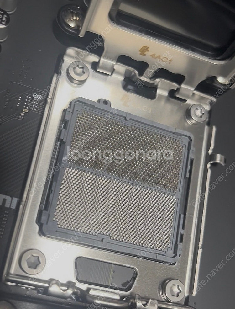 msi b650 토마호크 메인보드 팝니다--1