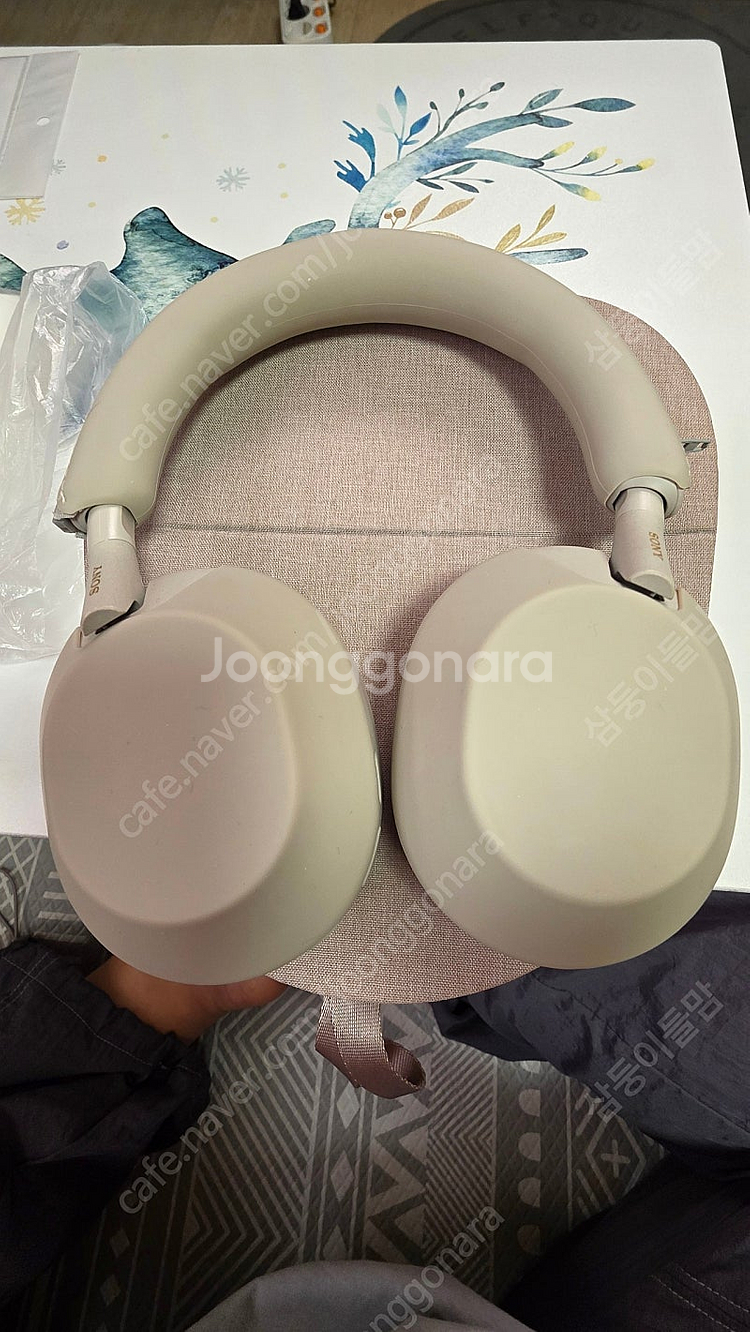 소니 헤드셋 WH-1000XM5 베이지 색상--0