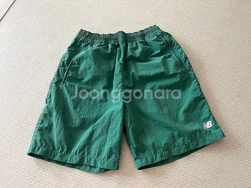 뉴발란스키즈 우븐반바지 150사이즈 판매--1