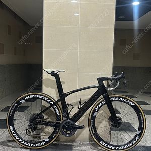 트렉 마돈SLR9 스페셜 오더 컬러 트랙 마돈 풀카본 로드 자전거 기함급