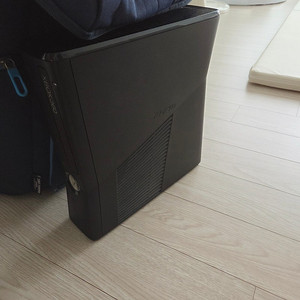 XBOX360 오로라1TB + 키넥트 + 추가패드
