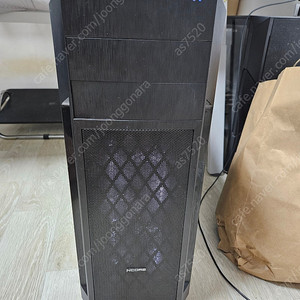 PC 본체 판매합니다 – i5 7600 / GTX 1050 Ti / 16GB RAM / SSD 275GB