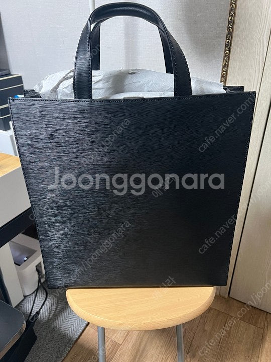 질스튜어트뉴욕 마티아스 실버바 토트백 판매합니다.--0