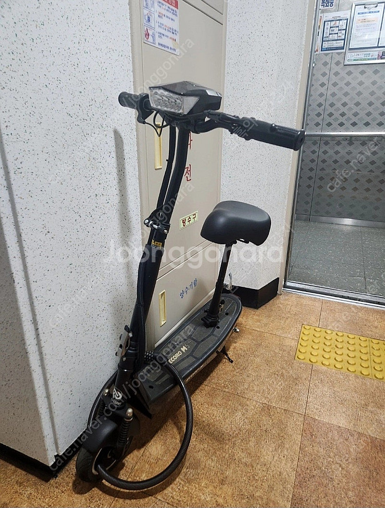 에코로M5 36V 8Ah 8인치 전동스쿠터--2