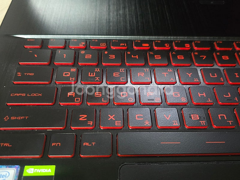 msi GF75 Thin 9sc 게이밍노트북팝니다--3