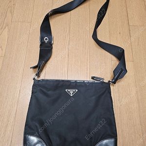 (정품) 프라다 포코노 나일론 크로스백 블랙 (명품 남자 여자 가방)