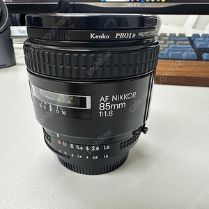 니콘 Nikkor AF 85mm f1.8 렌즈