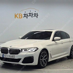 BMW 5시리즈 중고 BMW 중고 5시리즈 중고차 흰색 2022년식 25,706km 530i M 스포츠 중고자동차