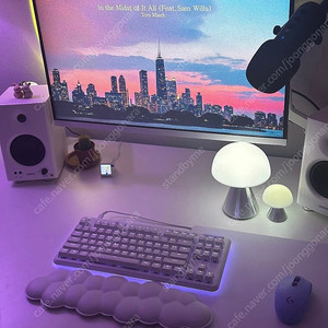 로지텍 G713 리니어 화이트 키보드