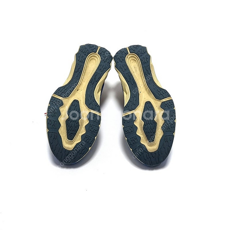 아식스 x 아픽스 노바블라스트 275 ​--4
