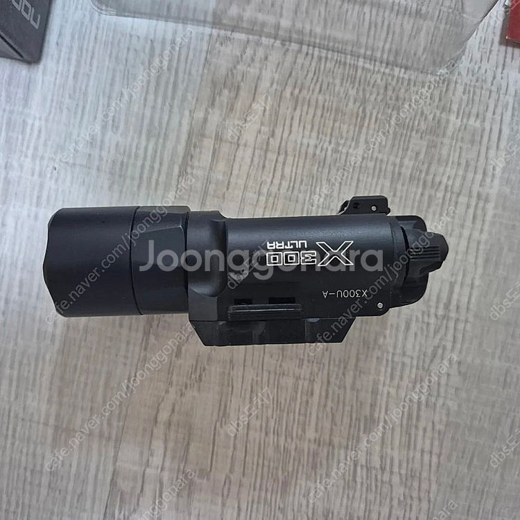 슈어파이어 X300U-A 레버타입 블랙 판매합니다.--0
