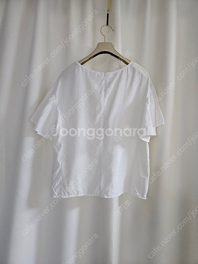 클럽모나코 블라우스 ㅡ 블랙. 화이트--8