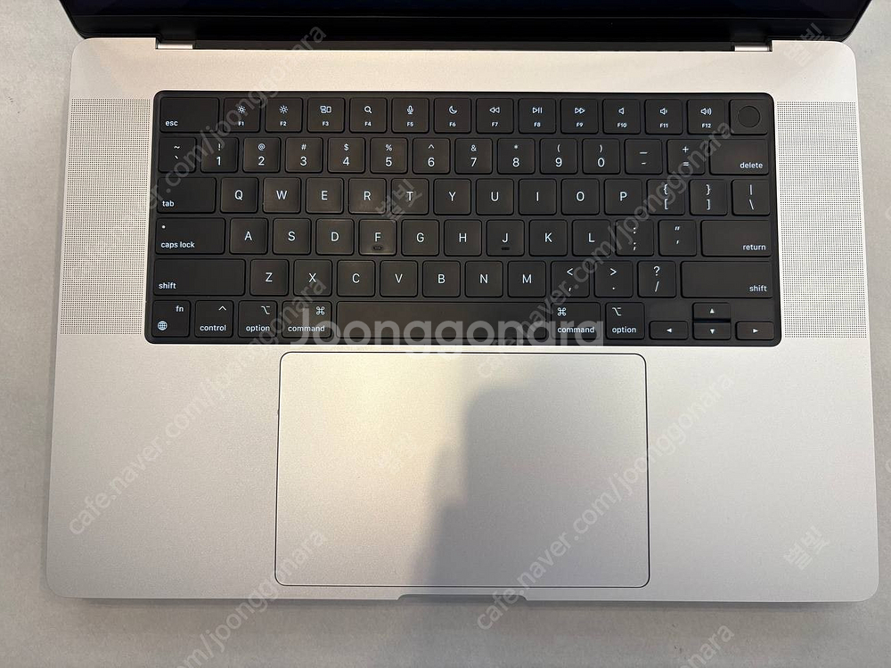맥북 프로 16 M1 PRO 16Gb, 512Gb 실버--7