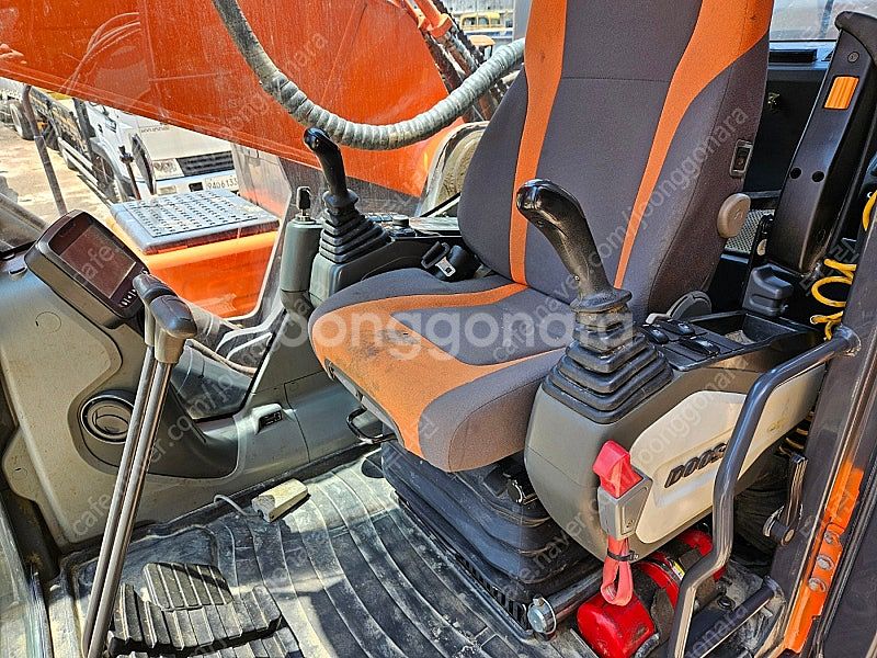 두산 DX300LC-5K 2019년식 가동만시간 10 ...--8