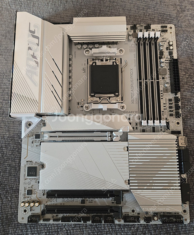 기가바이트 x670e aorus pro x 팝니다.--1