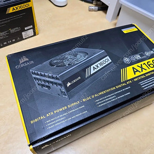 Corsair AX1600i // 1600w 티타늄 파워 팝니다.