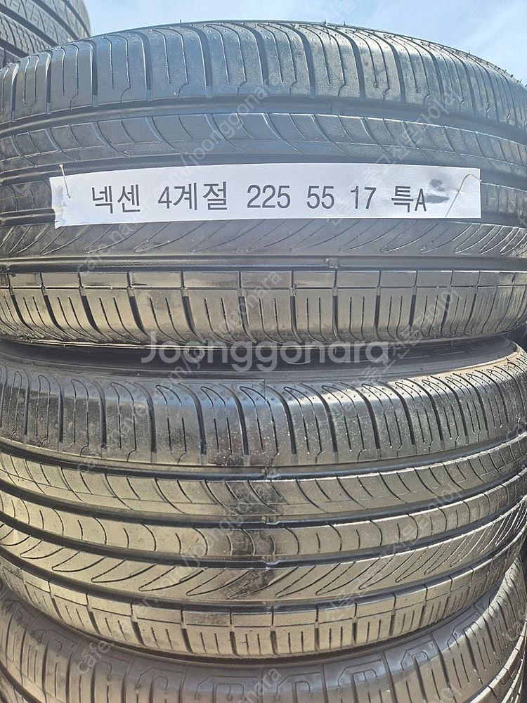 225 55 17 넥센 4계절 타이어 장착무료 특A급--2