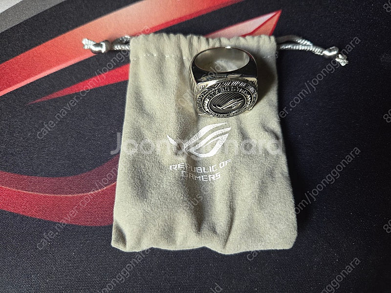 RTX 30 ROG STRIX WHITE 반지--0