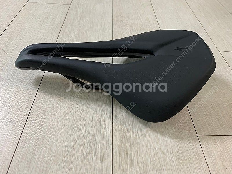 스페셜라이즈드 파워 콤프 안장 판매합니다.--4