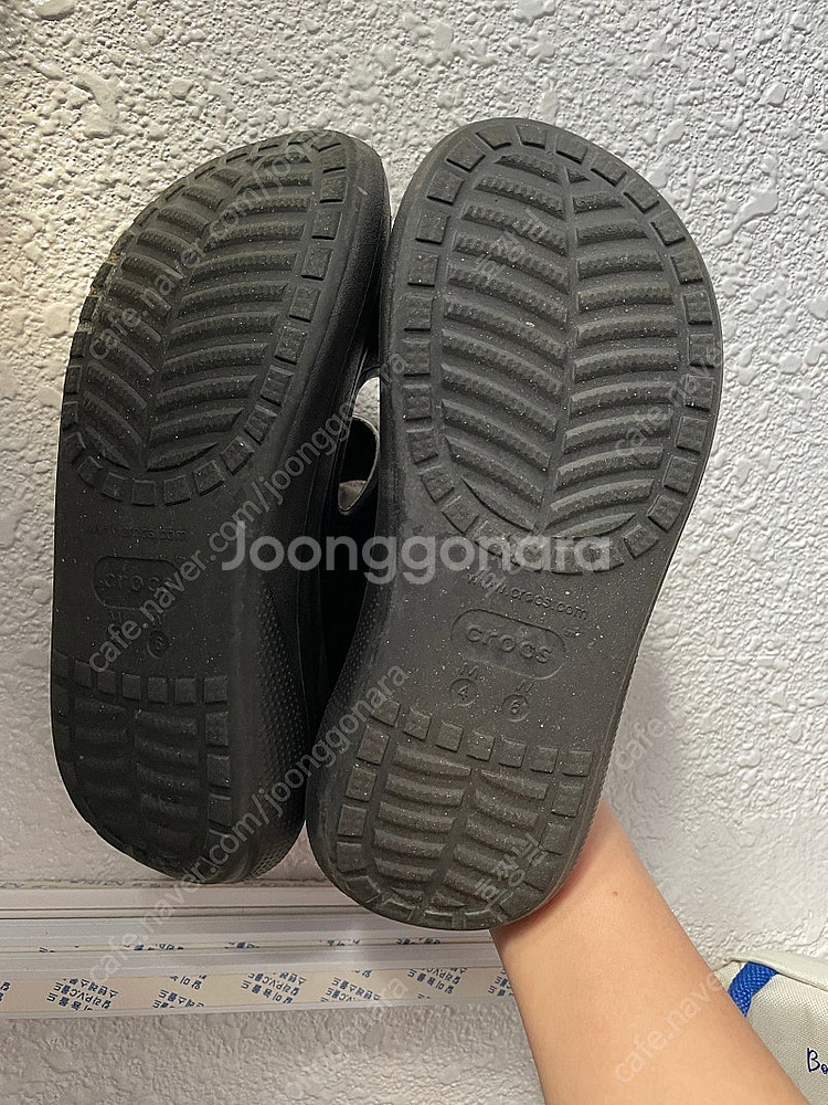 크록스 크러쉬 샌들 블랙--2