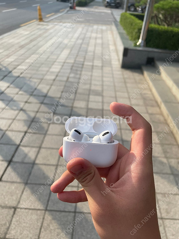 10만원+에어팟프로 1세대 ———> 에어팟맥스 교환희망--0