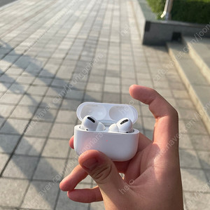 10만원+에어팟프로 1세대 ———> 에어팟맥스 교환희망