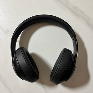 Beat Studio 3 헤드폰 판매합니다.
