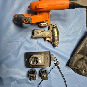 아임삭 14.4v 임팩드릴 배터리2개 충전기 세트