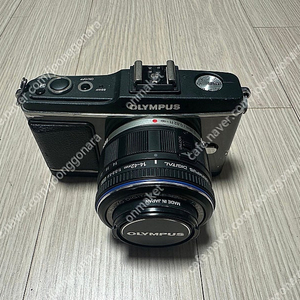 올림푸스 E-P2 14-42mm 번들킷 , 전자식 뷰파인더 VF-2 , FL-14 스트로보 판매합니다.
