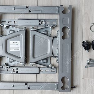 LG TV 정품 벽걸이 브라켓 OLW480A 팝니다