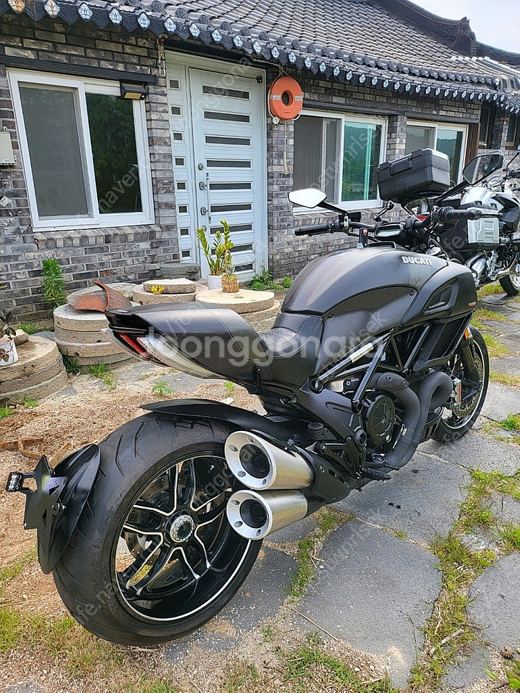 대형 크루즈 오토바이 두카티 디아벨 카본 2018년식 ...--4