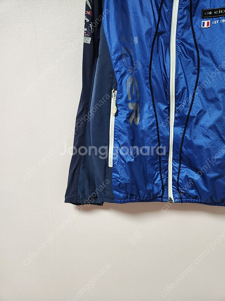 140사이즈 아이더 네이비파랑 바람막이 자켓--3
