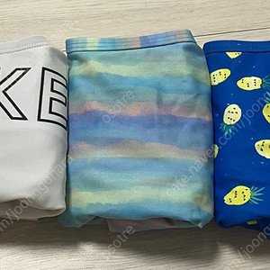 나이키 로고컷아웃, 졸린 펄비치, 파인애플 일괄