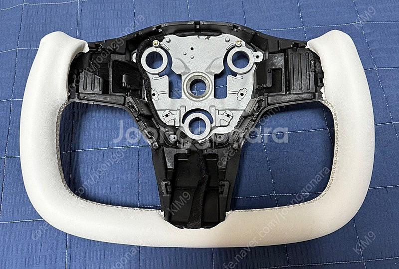 테슬라 모y rwd 350mm 요크핸들 화이트--2