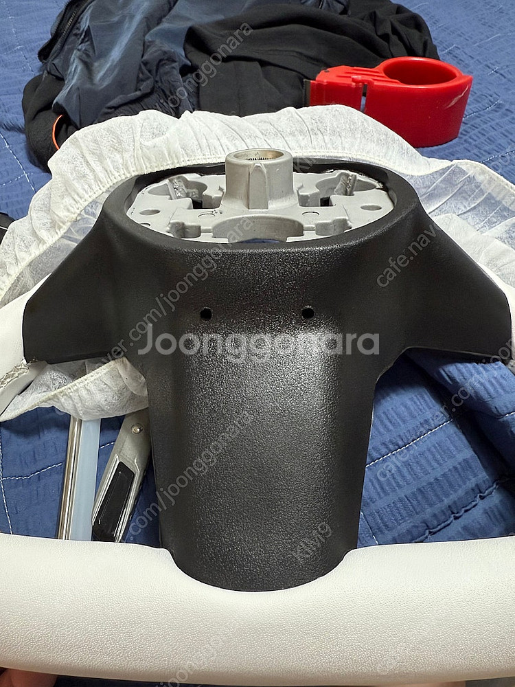 테슬라 모y rwd 350mm 요크핸들 화이트--5