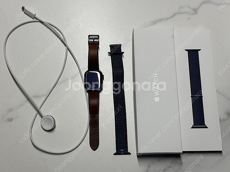 애플워치 10 GPS 42mm 제트블랙 + 5만원 상당...--0