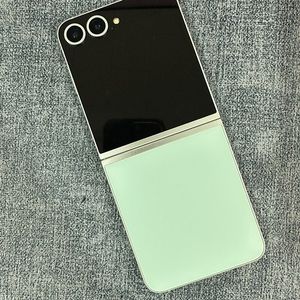 갤럭시Z플립6 256G 민트 24년 7월개통 무잔상 52만원 판매해요
